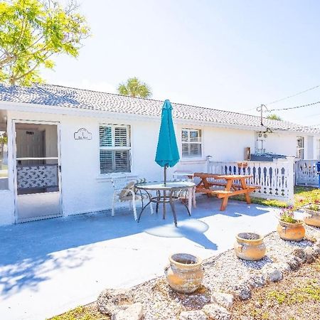 Bungalow 1 Minute From The Beach Suite #3 Englewood Luaran gambar