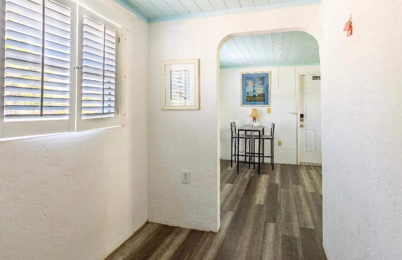 Bungalow 1 Minute From The Beach Suite #3 Englewood Luaran gambar